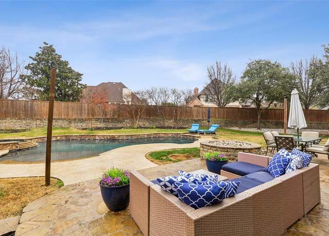 Property at 1106 Versailles Ct, Southlake, TX 76092, 5 beds, 4 baths