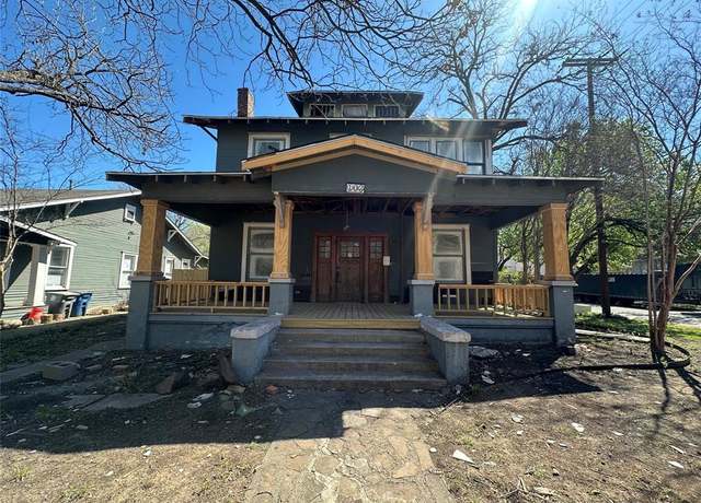 Property at 102 N Willomet Ave, Dallas, TX 75208, 3 beds, 2.5 baths