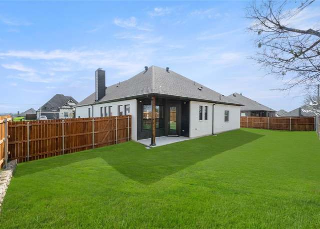 Property at 4021 Alpine St, Midlothian, TX 76065, 4 beds, 3 baths