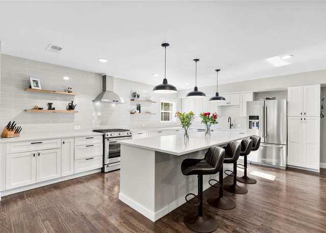 Property at 9031 Fringewood Dr, Dallas, TX 75228, 4 beds, 2.5 baths