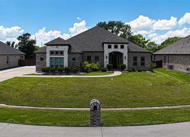 Property at 1914 Berkley Dr, Wylie, TX 75098, 4 beds, 3 baths
