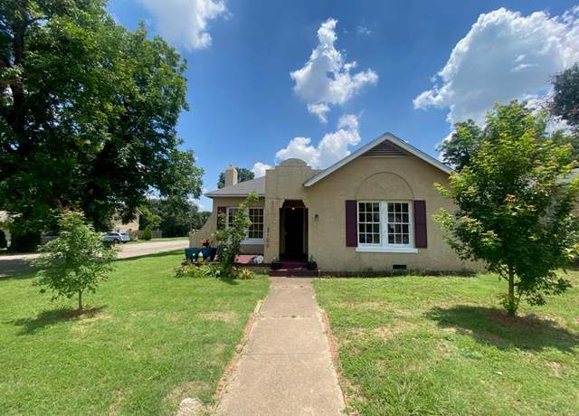 Property at 2100 Windsor Ave, Waco, TX 76708, 3 beds, 2 baths