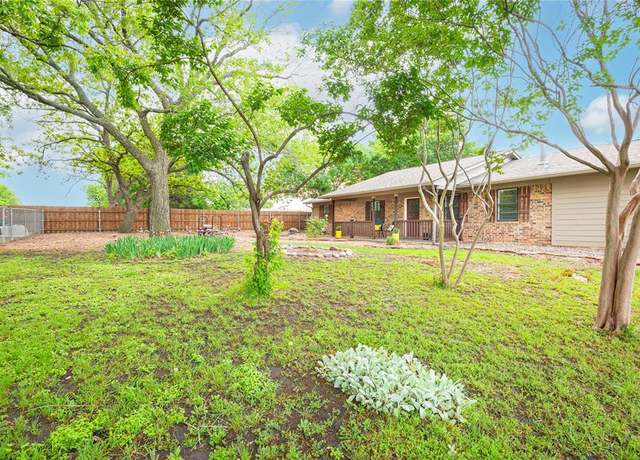 Property at 4142 County Road 1001, Mckinney, TX 75071, 4 beds, 3 baths