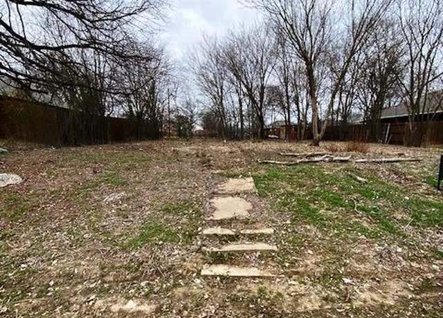 Property at 809 E 5th St, Bonham, TX 75418
