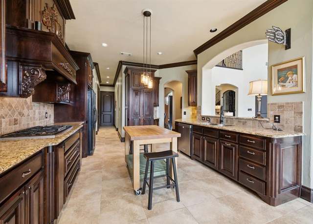 Property at 110 Post Oak Dr, Krugerville, TX 76227, 4 beds, 4.5 baths