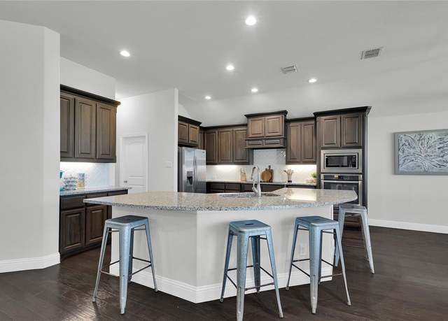 Property at 270 Pine Crest Dr, Justin, TX 76247, 4 beds, 2 baths
