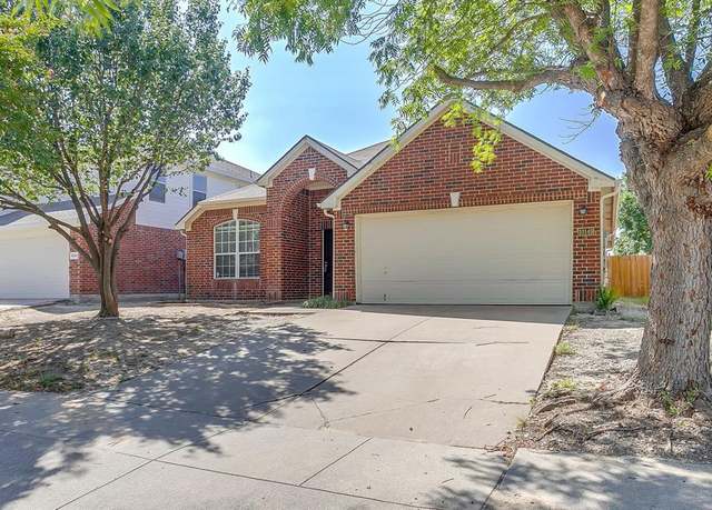 Property at 10149 Chapel Springs Trl, Fort Worth, TX 76116, 3 beds, 2 baths