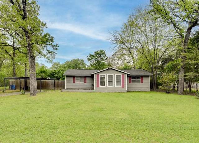Property at 801 Cedarcrest Dr, Tool, TX 75143, 3 beds, 2 baths