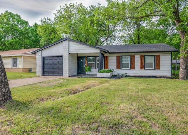 Property at 4241 Quails Ln, Fort Worth, TX 76119, 3 beds, 1.5 baths