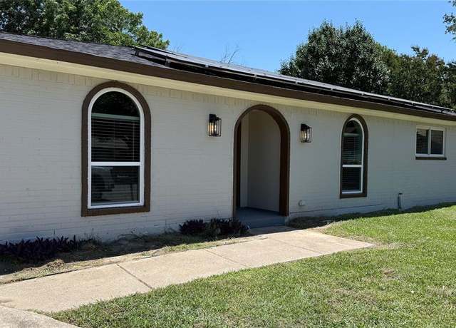 Property at 201 Fleetwood Ct, Arlington, TX 76014, 4 beds, 2 baths