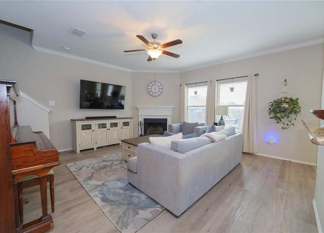 Property at 12309 Orloff Dr, Rhome, TX 76078, 4 beds, 2.5 baths