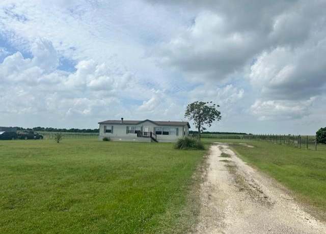 Property at 8617 Savannah Farms Ct, Alvarado, TX 76009, 3 beds, 2 baths