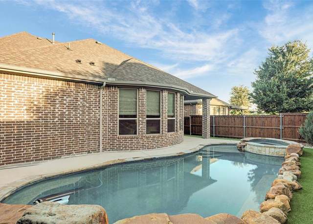 Property at 3341 Man O War Rd, Celina, TX 75009, 4 beds, 3.5 baths