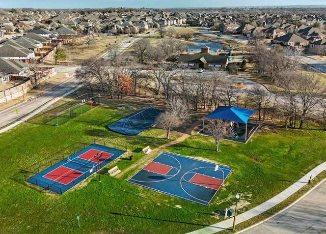 Property at 7009 Bishop Pine Rd, Denton, TX 76208, 4 beds, 2.5 baths
