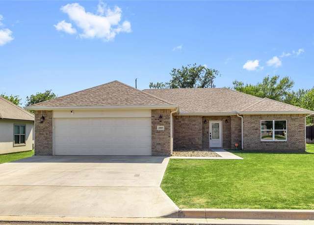 Property at 2005 Brooke Ln, Brownwood, TX 76801, 3 beds, 2 baths