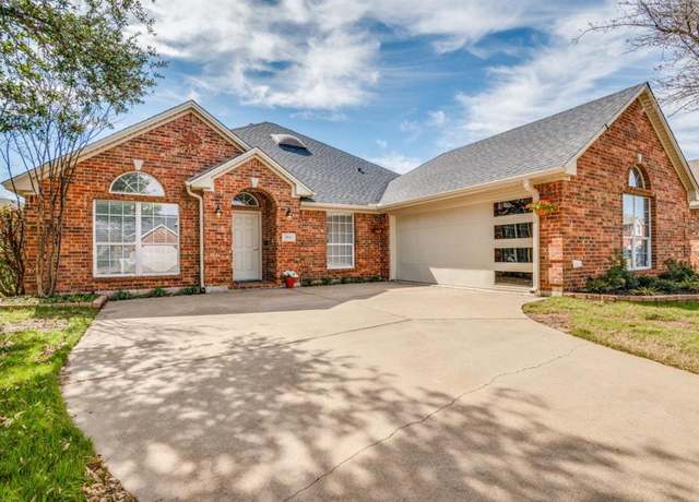 Property at 5831 Lorenzo Dr, Grand Prairie, TX 75052, 4 beds, 2 baths