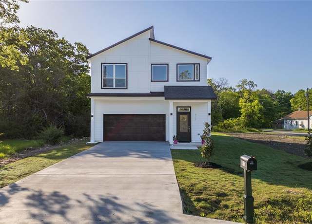 Property at 917 Armstrong Rd, Seagoville, TX 75159, 4 beds, 2.5 baths