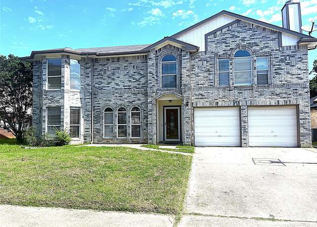 Property at 3105 Brookview Dr, Corinth, TX 76210, 4 beds, 2.5 baths