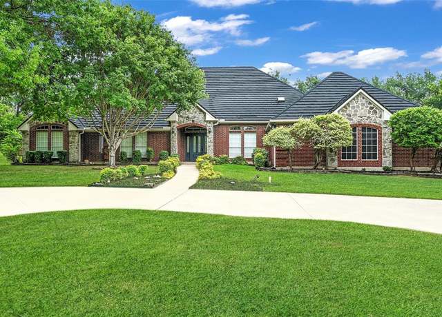 Property at 146 River Run Dr, Azle, TX 76020, 4 beds, 3 baths