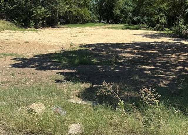 Property at 1329 Ash Crescent St, Fort Worth, TX 76104