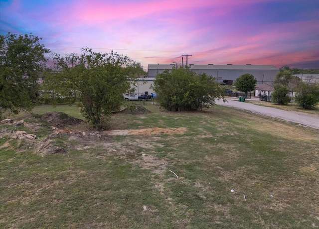 Property at 111 N Baker St, Ferris, TX 75125