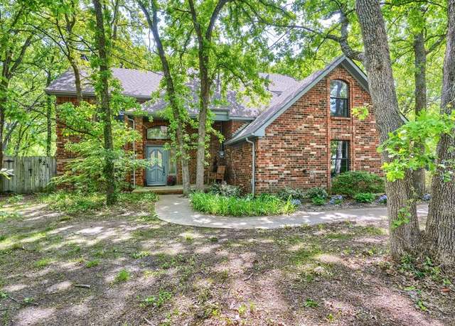 Property at 521 Ranchwood Dr, Greenville, TX 75402, 4 beds, 2.5 baths