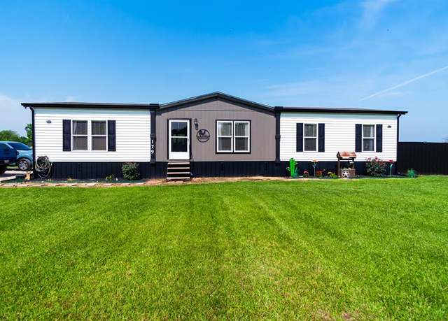 Property at 179 Rs County Road 3330, Emory, TX 75440, 3 beds, 2 baths