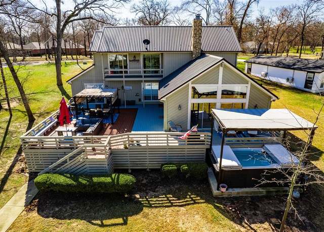 Property at 117 Azalea Ct, Trinidad, TX 75163, 4 beds, 2.5 baths