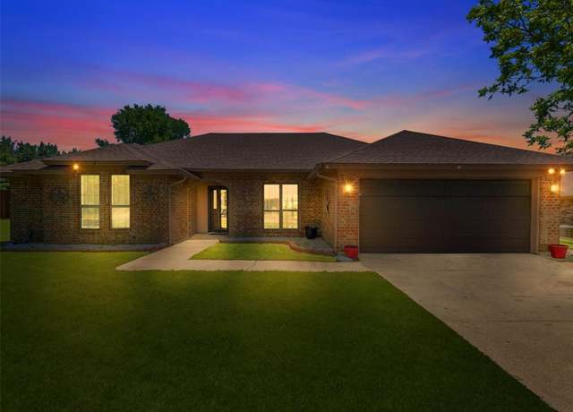 Property at 3804 Chestnut St, Fort Worth, TX 76137, 3 beds, 2 baths