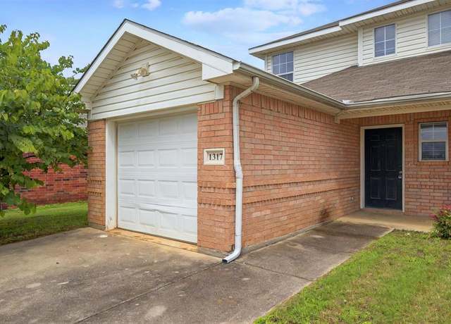 Property at 1317 Village Garden Dr, Azle, TX 76020, 4 beds, 2 baths
