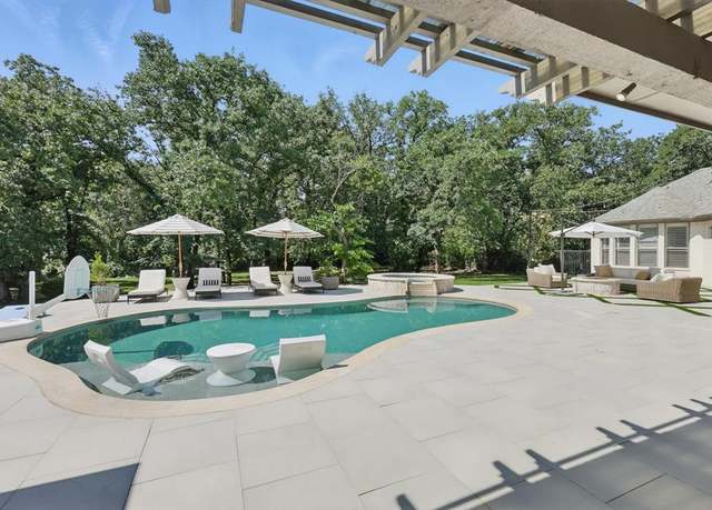Property at 200 Mosswood Dr, Argyle, TX 76226, 4 beds, 3 baths