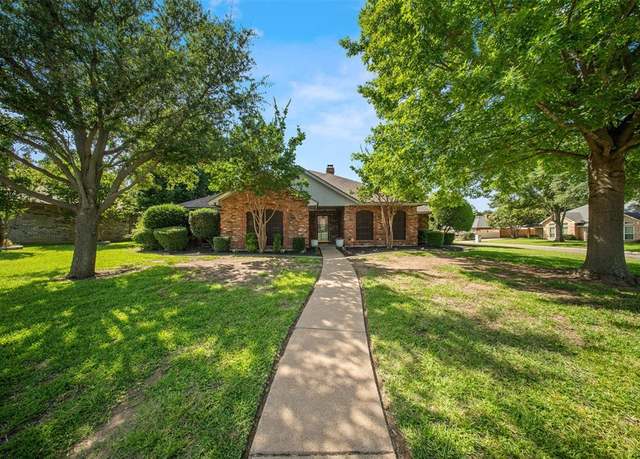Property at 141 Brushy Mound Rd, Burleson, TX 76028, 4 beds, 2 baths