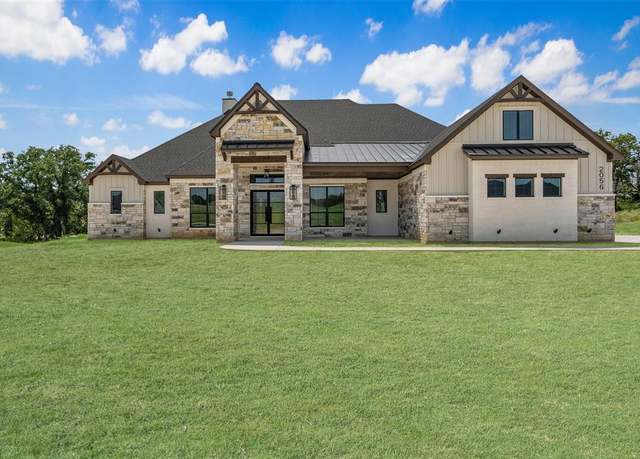 Property at 2056 Vaquero Dr, Weatherford, TX 76087, 4 beds, 3.5 baths