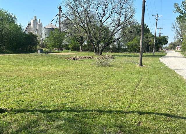 Property at 516 S Ave B, Olney, TX 76374