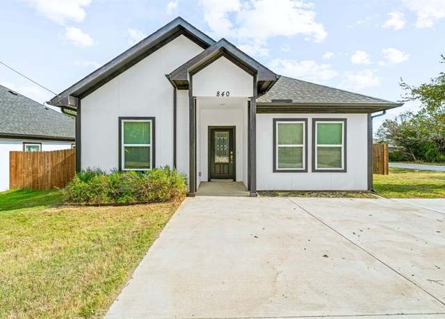 Property at 840 Tepee Trl, Granbury, TX 76048, 3 beds, 2 baths