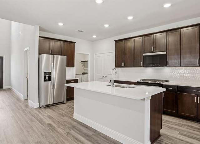 Property at 601 Willet Dr, Mckinney, TX 75069, 4 beds, 2.5 baths