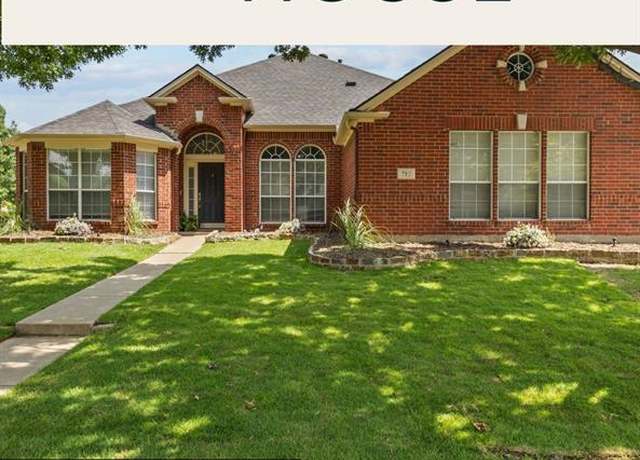Property at 712 Saint Robby Dr, Mansfield, TX 76063, 4 beds, 2 baths