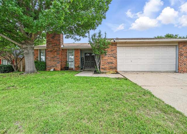 Property at 7015 Forestview Dr, Arlington, TX 76016, 3 beds, 2 baths