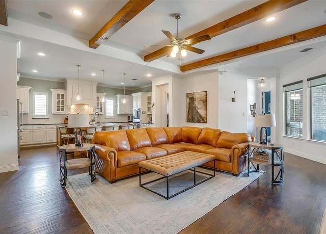 Property at 4016 Jasmine Fox Ln, Arlington, TX 76005, 4 beds, 3.5 baths