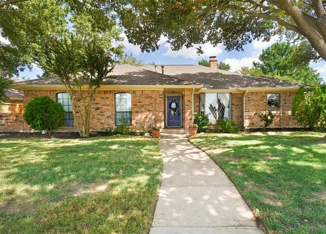 Property at 1610 Crooked Creek Dr, Carrollton, TX 75007, 3 beds, 2.5 baths