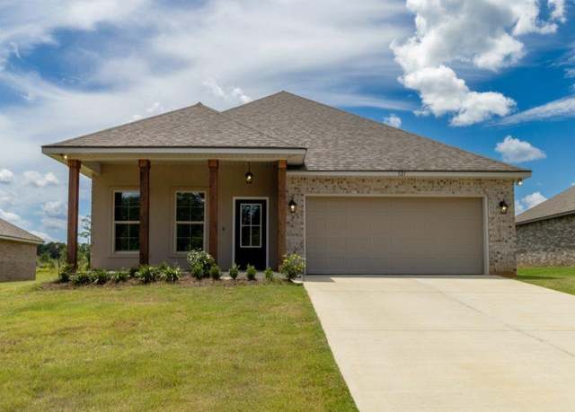 Property at 321 Hummingbird Ln, Princeton, LA 71067, 4 beds, 2 baths