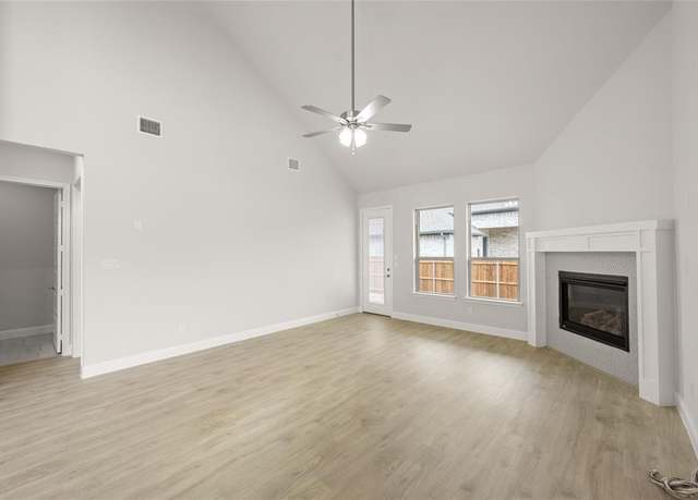Property at 1009 Wasatch Ct, Burleson, TX 76028, 5 beds, 4 baths