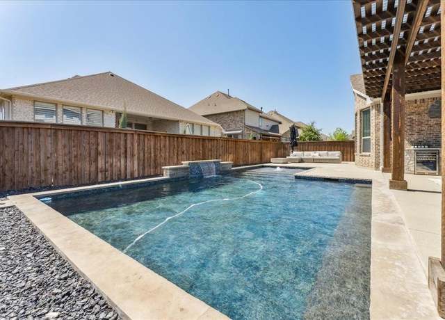 Property at 1110 Rendon Pl, Mansfield, TX 76063, 5 beds, 4 baths