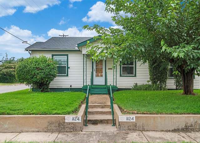 Property at 1124 E Mulkey St, Fort Worth, TX 76104, 3 beds, 2 baths