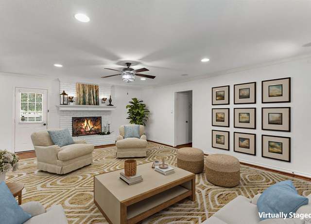 Property at 206 S Field St, Prosper, TX 75078, 4 beds, 2 baths
