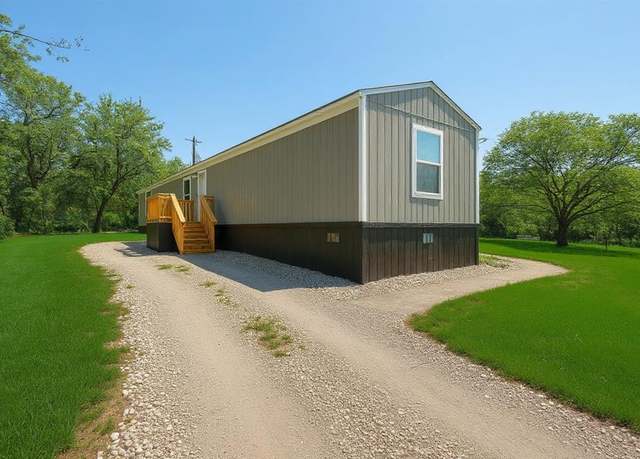 Property at 4214 W Virginia Dr, Granbury, TX 76048, 3 beds, 2 baths