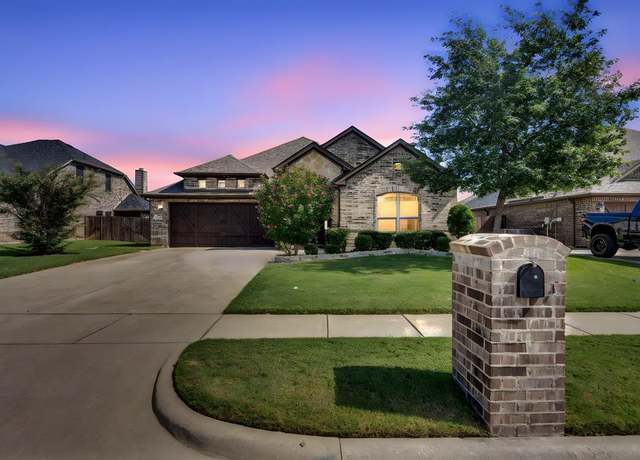 Property at 525 Sagebrush Ln, Waxahachie, TX 75165, 4 beds, 2 baths