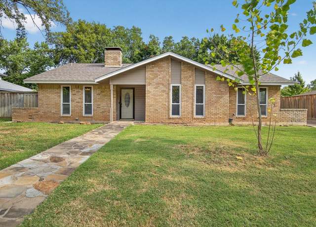 Property at 2922 Canyon Dr, Grapevine, TX 76051, 4 beds, 3 baths