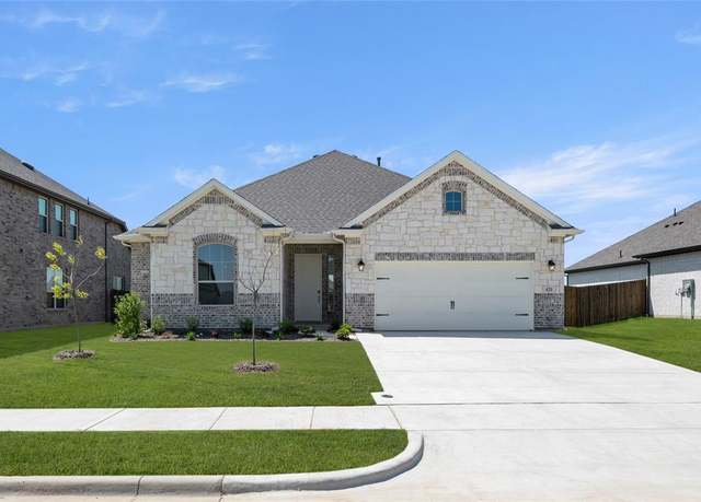 Property at 421 Burrow Dr, Waxahachie, TX 75167, 3 beds, 2 baths