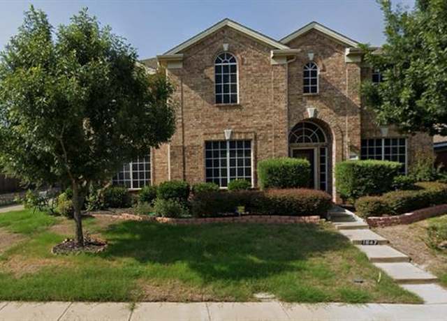 Property at 1847 Poseidon Dr, Lancaster, TX 75134, 4 beds, 4 baths